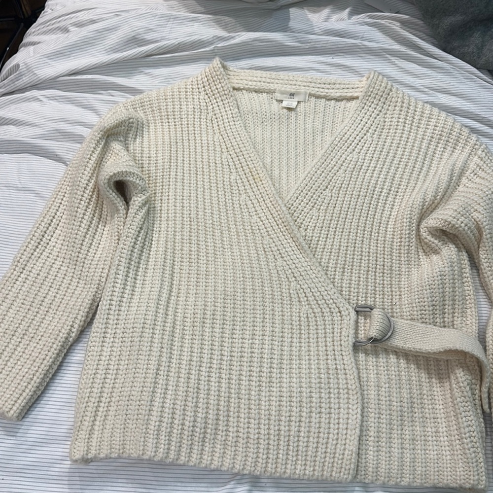 H&M sweater